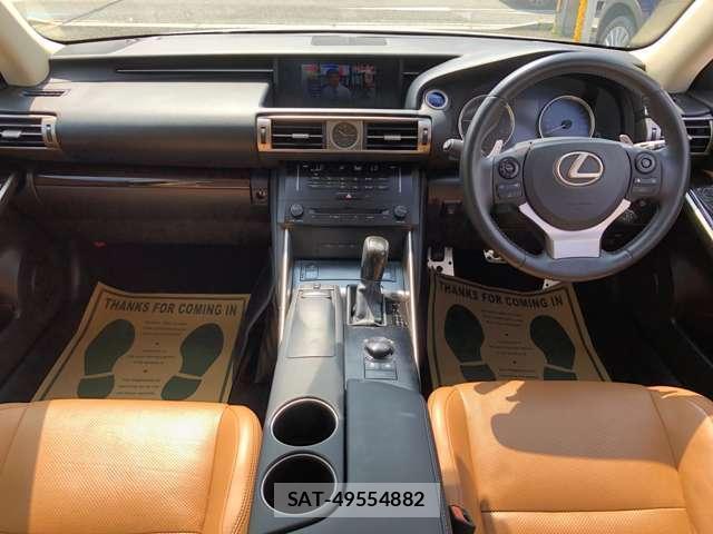 Lexus IS 2013-10 8007737-2