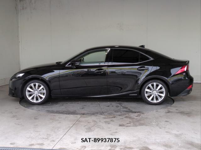 Lexus IS 2015-02 8008912-11
