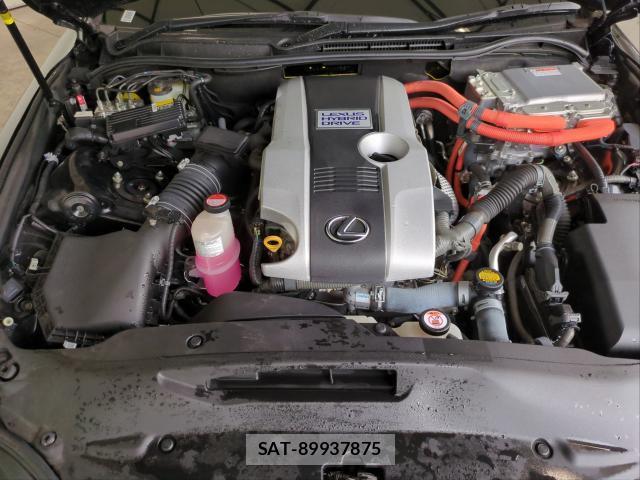 Lexus IS 2015-02 8008912-7