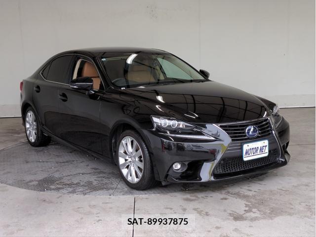 Lexus IS 2015-02 8008912-9