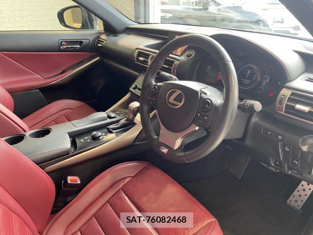 Lexus IS 2014-06 8010415-16