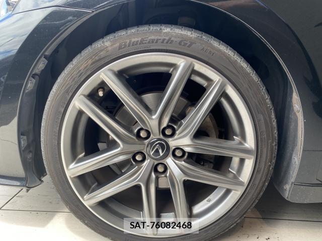Lexus IS 2014-06 8010415-8