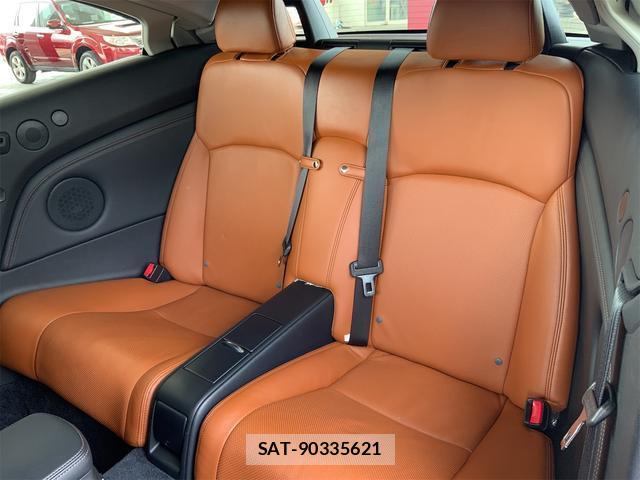 Lexus IS 2013-04 8011472-12