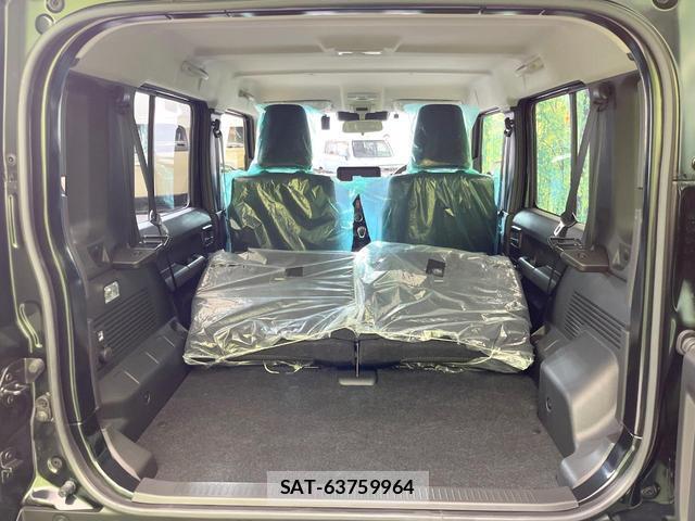 Suzuki JIMNY 2025-04 8006990-9