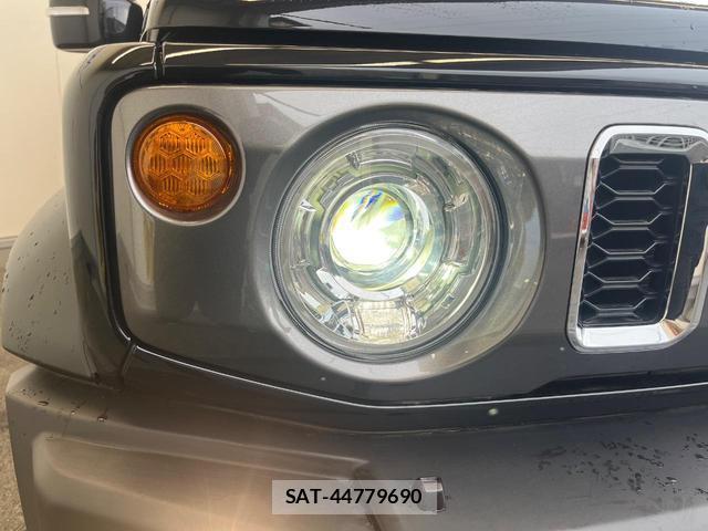 Suzuki JIMNY 2025-11 8007449-11