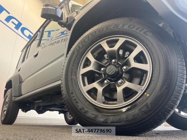 Suzuki JIMNY 2025-11 8007449-12