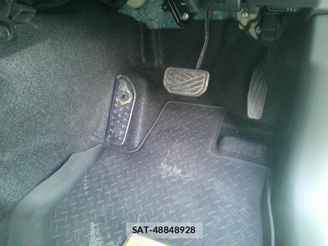 Suzuki JIMNY 2025-10 8007820-19