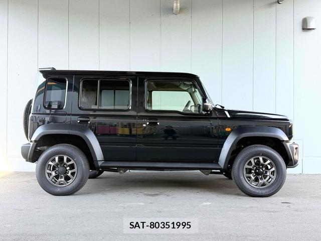 Suzuki JIMNY 2026-06 8008815-13