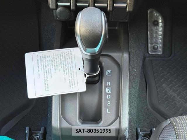 Suzuki JIMNY 2026-06 8008815-4