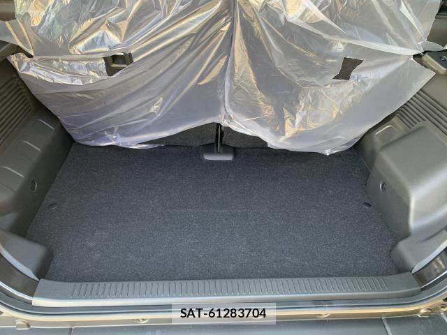 Suzuki JIMNY 2026-06 8008880-18