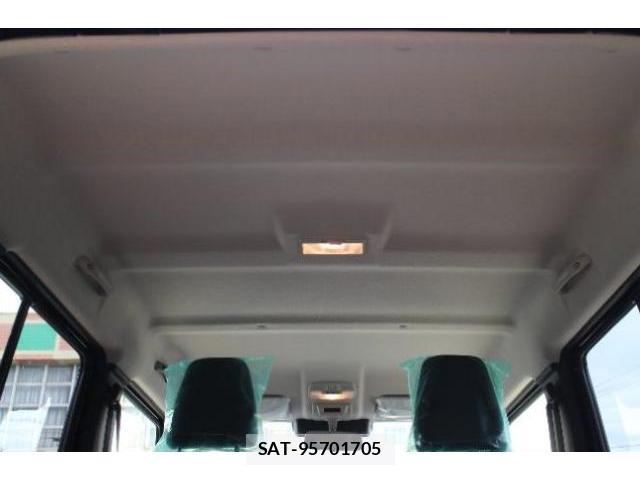 Suzuki JIMNY 2026-03 8009064-15