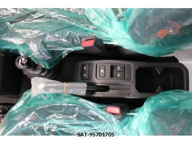 Suzuki JIMNY 2026-03 8009064-17