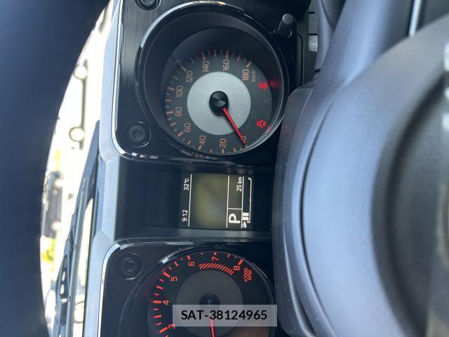 Suzuki JIMNY 2025-07 8009140-5
