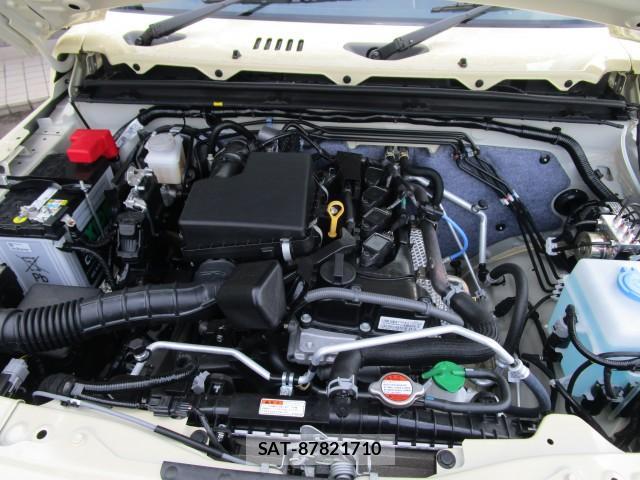 Suzuki JIMNY 2025-04 8009225-7
