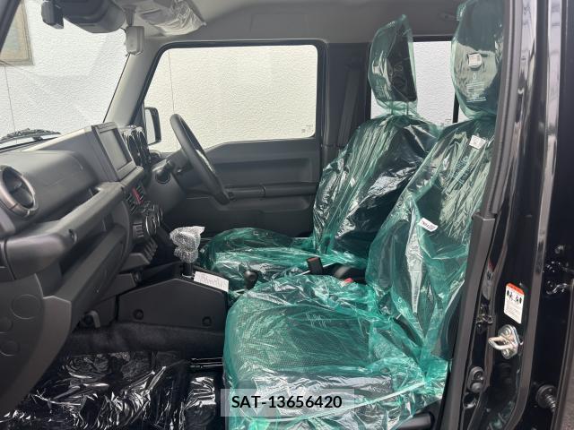 Suzuki JIMNY 2026-03 8009726-4