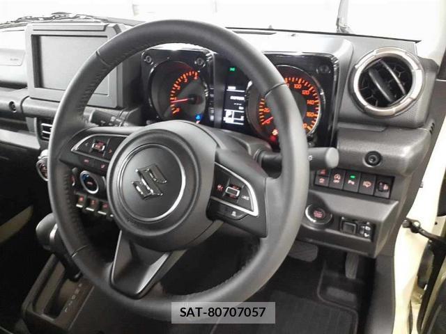 Suzuki JIMNY 2025-10 8009841-4