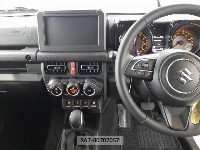 Suzuki JIMNY 2025-10 8009841-6