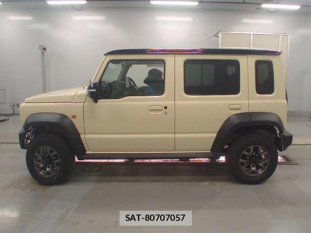 Suzuki JIMNY 2025-10 8009841-9