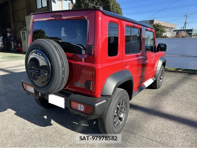 Suzuki JIMNY 2026-01 8009842-3