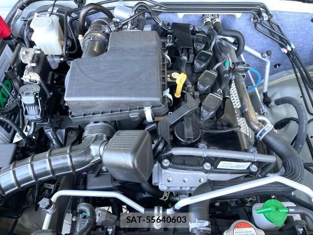 Suzuki JIMNY 2025-10 8009897-16