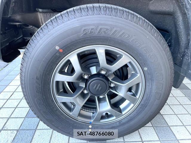 Suzuki JIMNY 2025-11 8009915-13