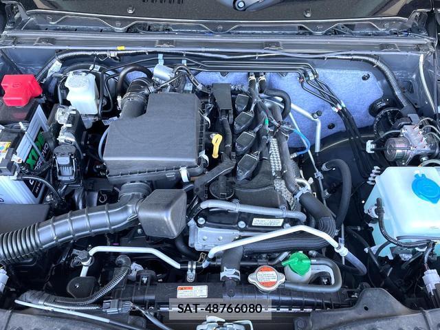 Suzuki JIMNY 2025-11 8009915-17
