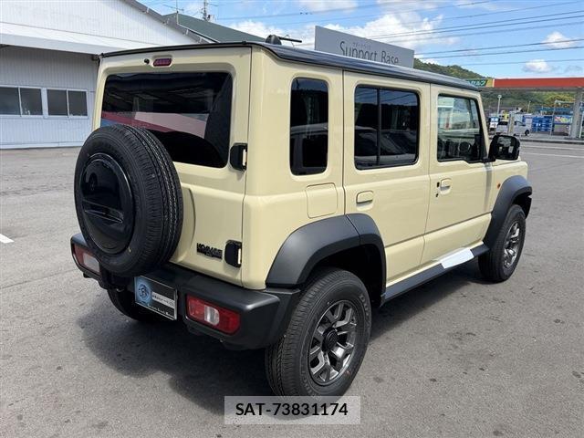 Suzuki JIMNY 2025-04 8010847-1