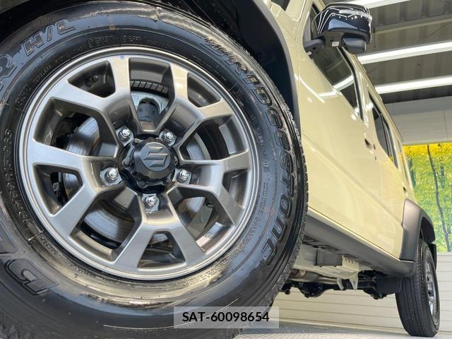 Suzuki JIMNY 2026-03 8011094-12