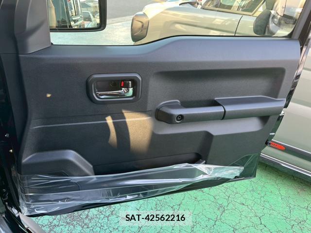 Suzuki JIMNY 2026-05 8011278-11