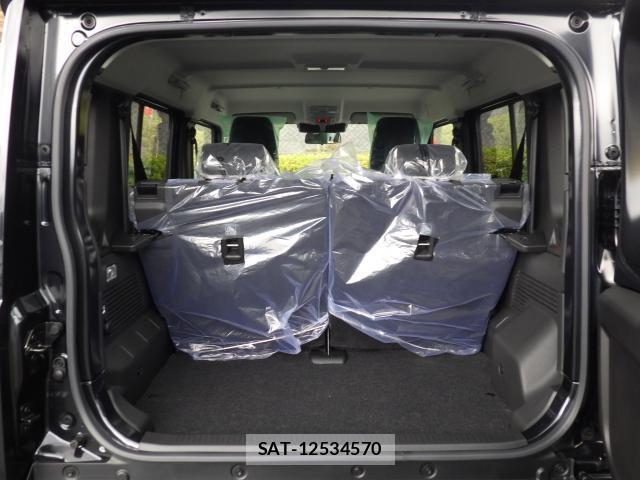 Suzuki JIMNY 2026-06 8011668-10
