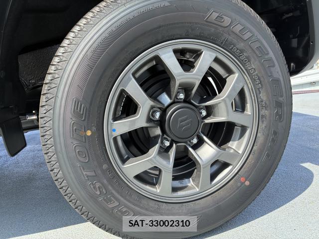 Suzuki JIMNY 2025-05 8011746-15