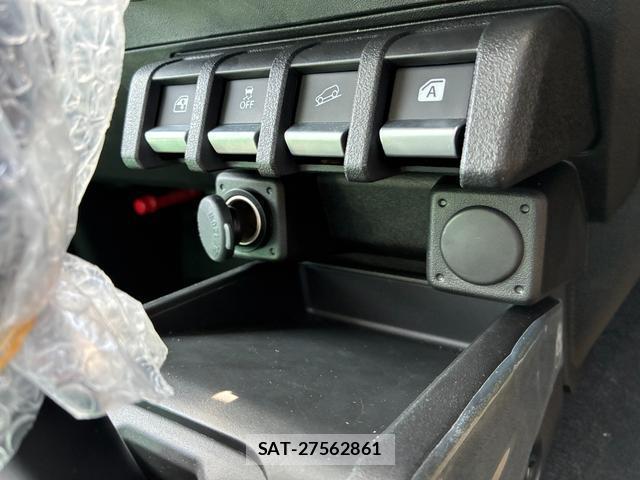 Suzuki JIMNY 2025-06 8011747-15