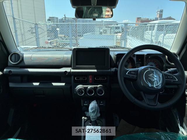 Suzuki JIMNY 2025-06 8011747-9