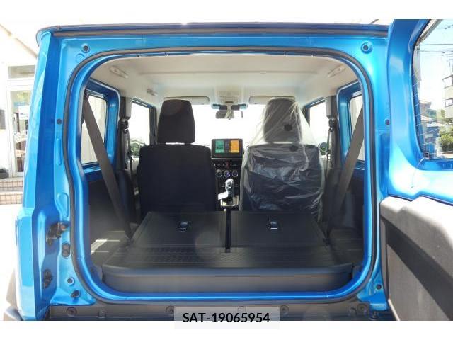 Suzuki JIMNY SIERRA 2026-07 8010371-18