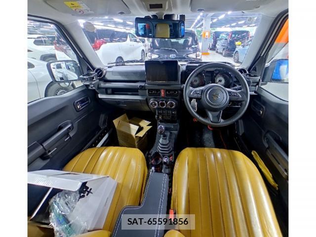 Suzuki JIMNY SIERRA 2025-06 8011556-2
