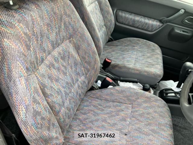 Suzuki JIMNY 1999-01 8009433-7