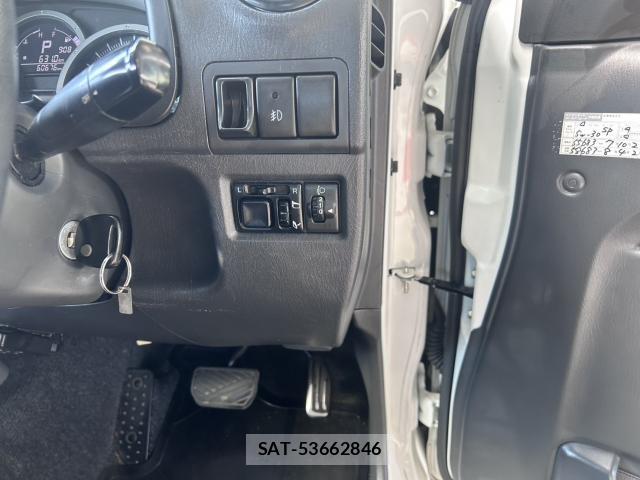 Suzuki JIMNY 2018-01 8010744-12