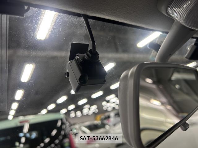 Suzuki JIMNY 2018-01 8010744-13