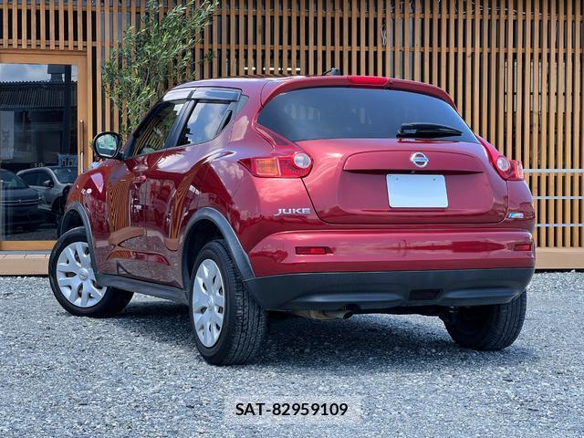 Nissan JUKE 2013-06 8009885-1