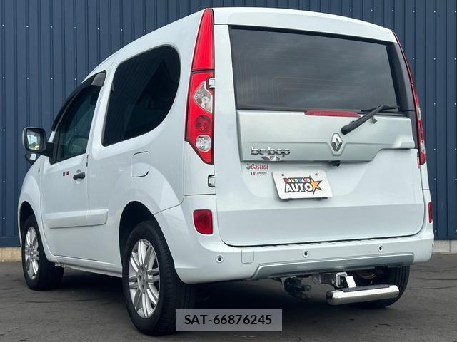 Renault KANGOO 2011-04 8012141-1