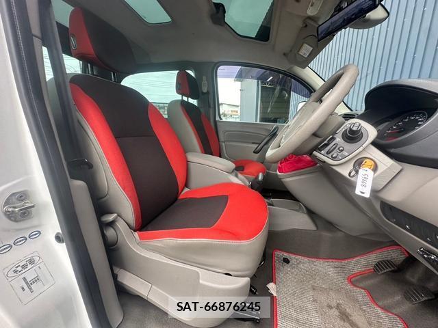 Renault KANGOO 2011-04 8012141-2