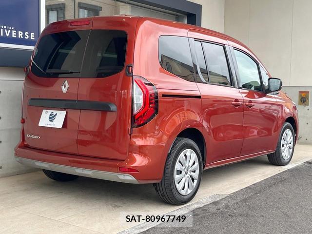 Renault KANGOO 2023-09 8011540-16