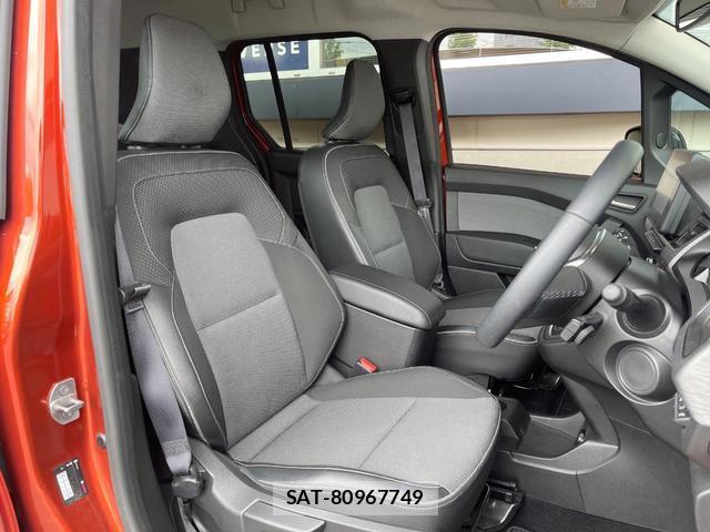 Renault KANGOO 2023-09 8011540-7