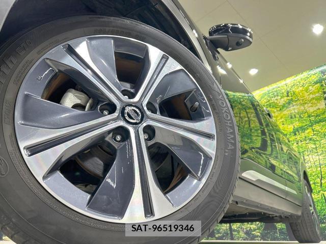 Nissan KICKS 2021-06 8006009-12