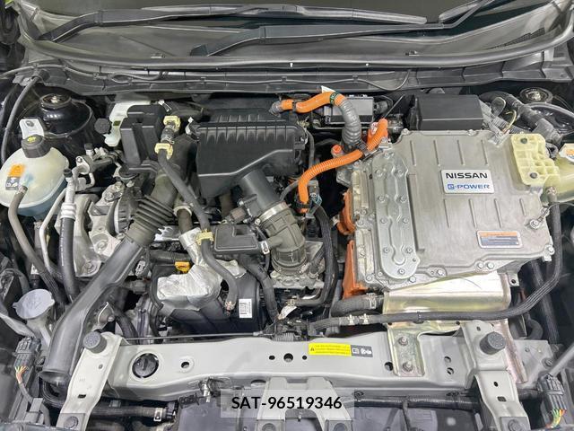 Nissan KICKS 2021-06 8006009-17