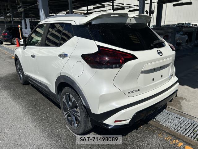 Nissan KICKS 2021-02 8011622-1