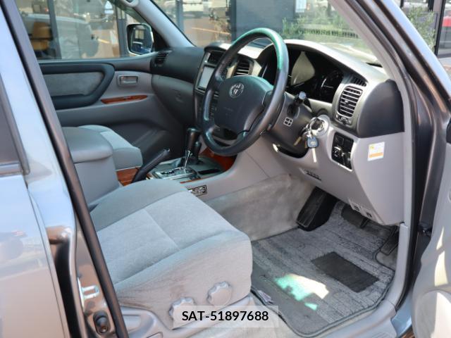 Toyota LAND CRUISER 2004-01 8003079-17