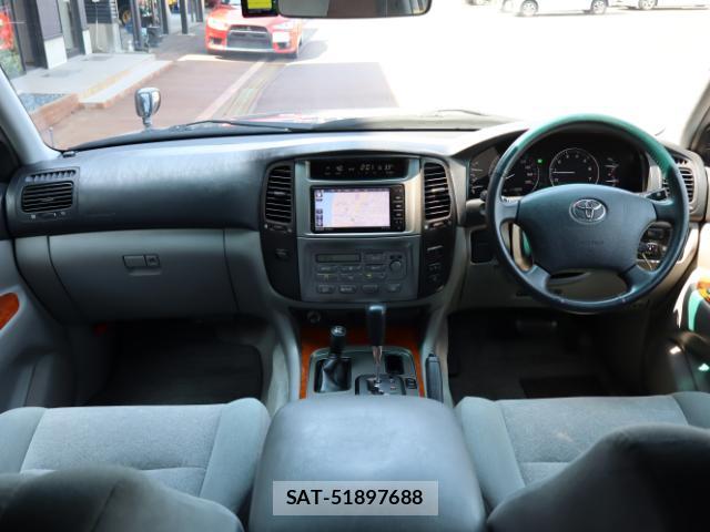 Toyota LAND CRUISER 2004-01 8003079-3