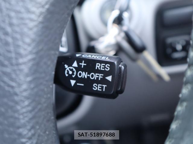 Toyota LAND CRUISER 2004-01 8003079-7