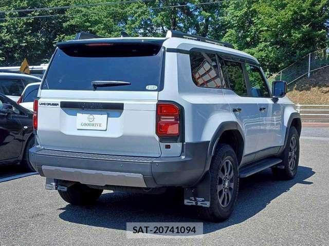 Toyota Land Cruiser 250 2024-06 8003585-4